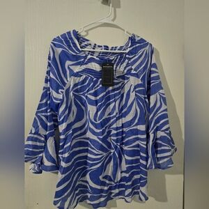 Ava & Grace Blue and White Swirl Blouse. Flared Bottom Sleeve. Stretchy Places.
